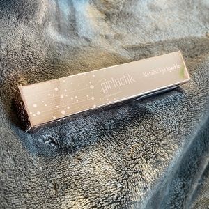 Girlactik Metallic Eye Sparkle